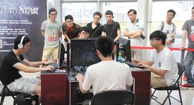 TPuDCATb_TPu战胜Khan，晋级封闭预选赛